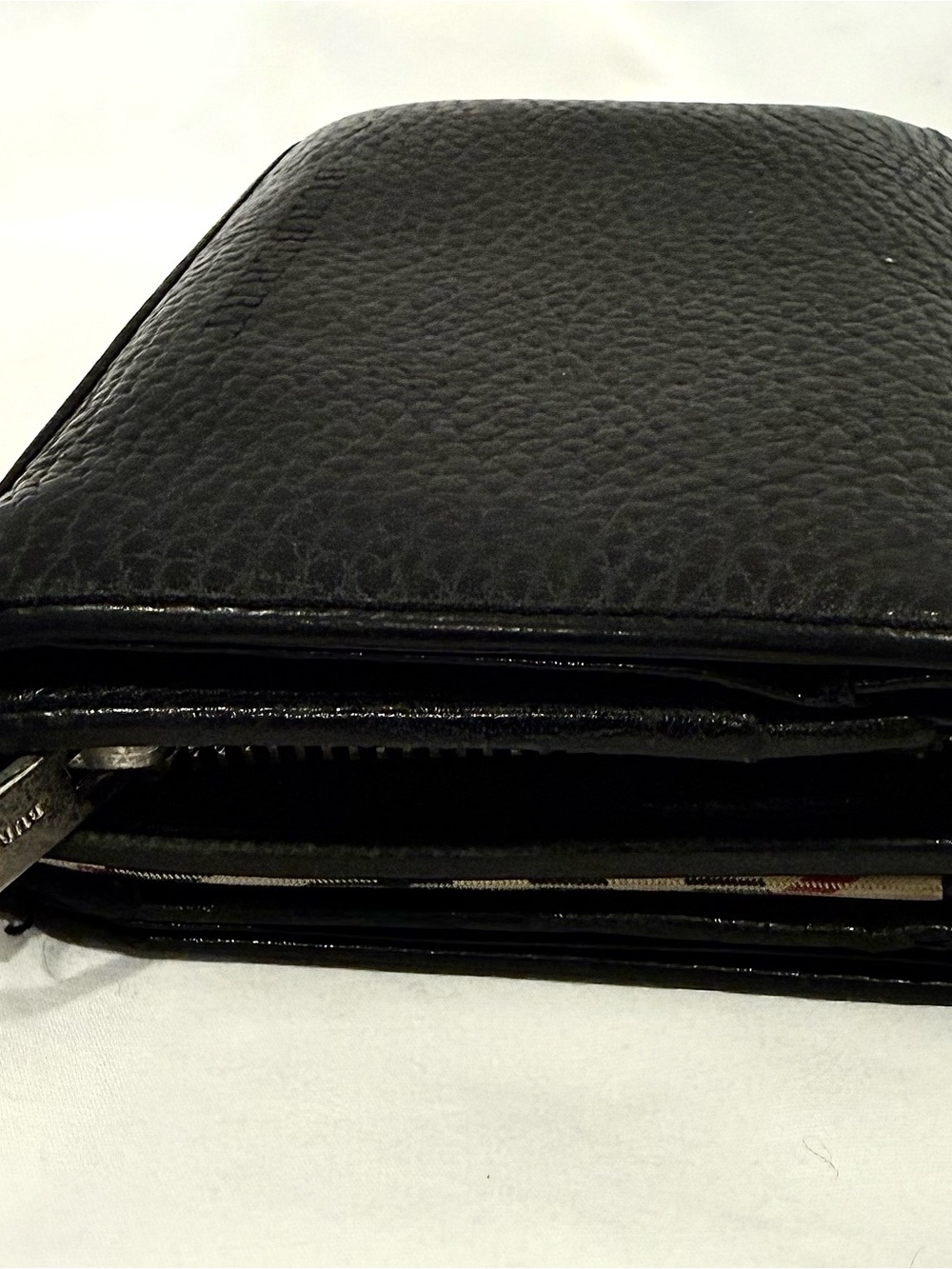 Vintage Burberry Black Pebbled Leather Women’s Wallet - Picture 6 of 13